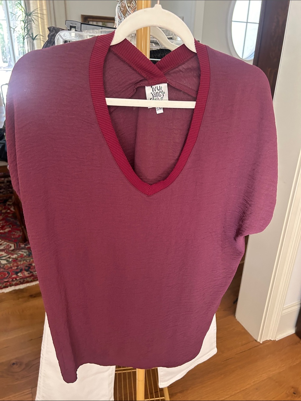 ivy jane Sleeveless V-Neck Tank in Plum
